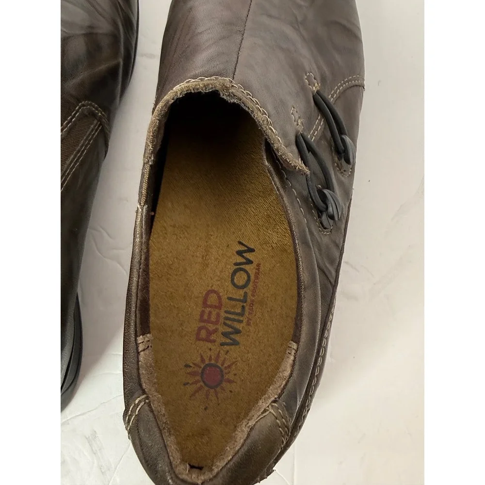 Red Willow Taryn Footwear Brown Textured Leather Bungee Slip On Loafers Shoes